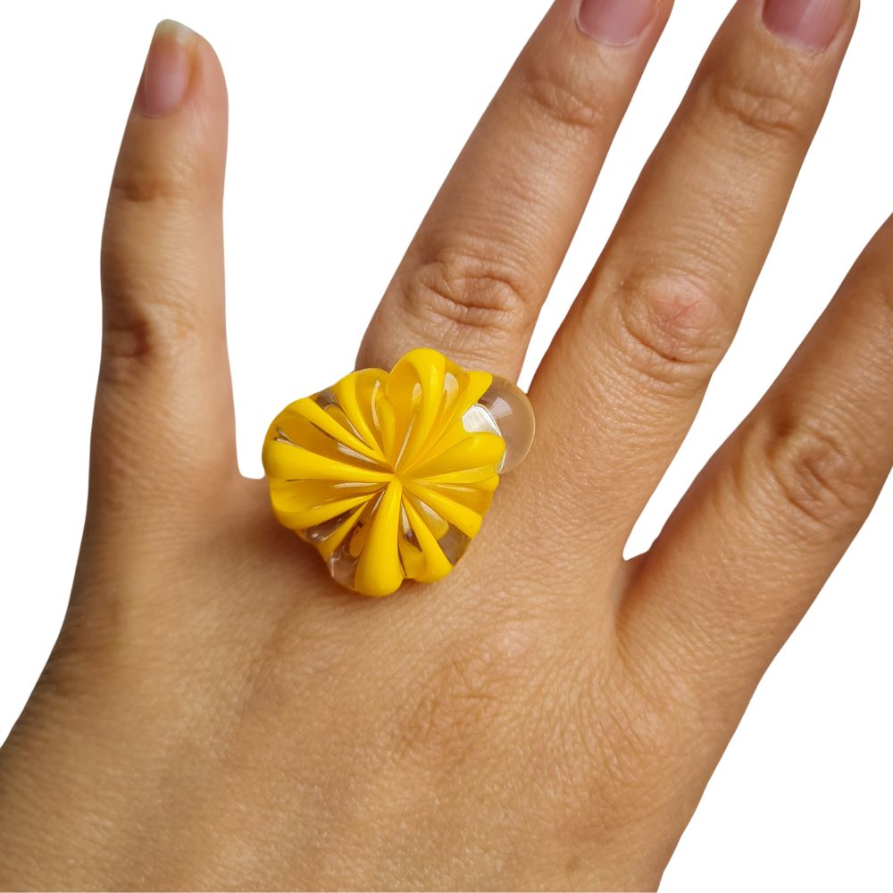 yellow flower ring murano glass mringue ring